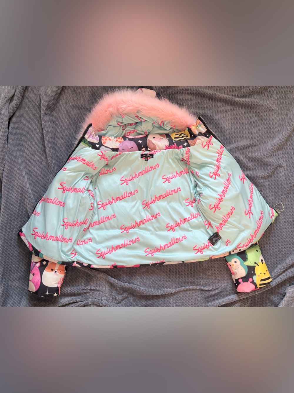 Rare Dolls Kill x Squishmallow Puffer Coat - Picture 4 of 7